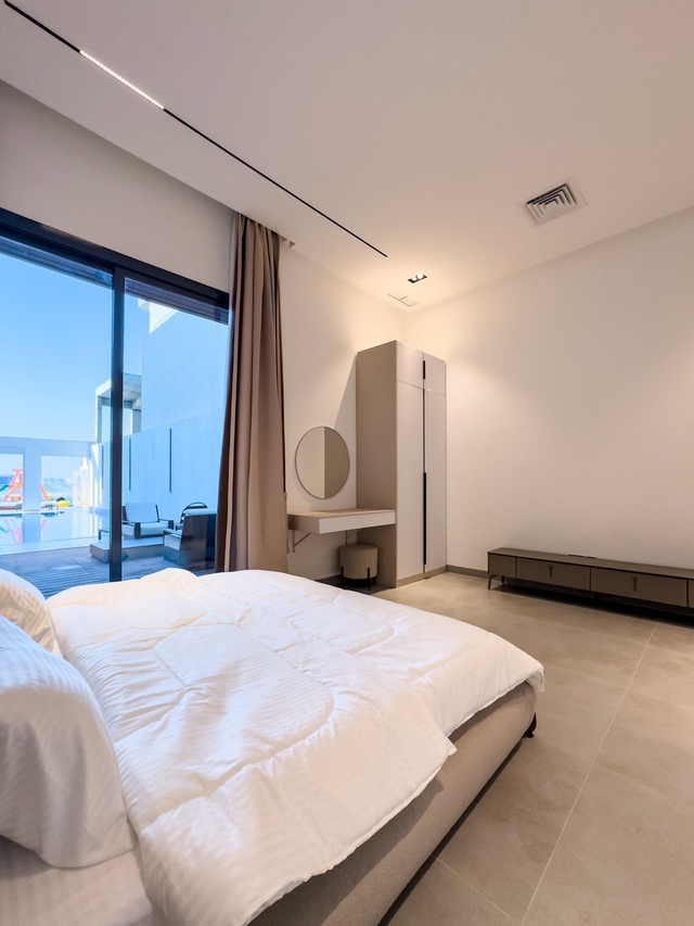 Marina  ( <i style='color:#B10622'>VIP</i> )