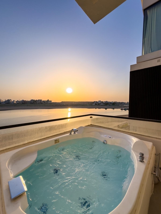 South Palms  ( <i style='color:#B10622'>VVIP</i> )