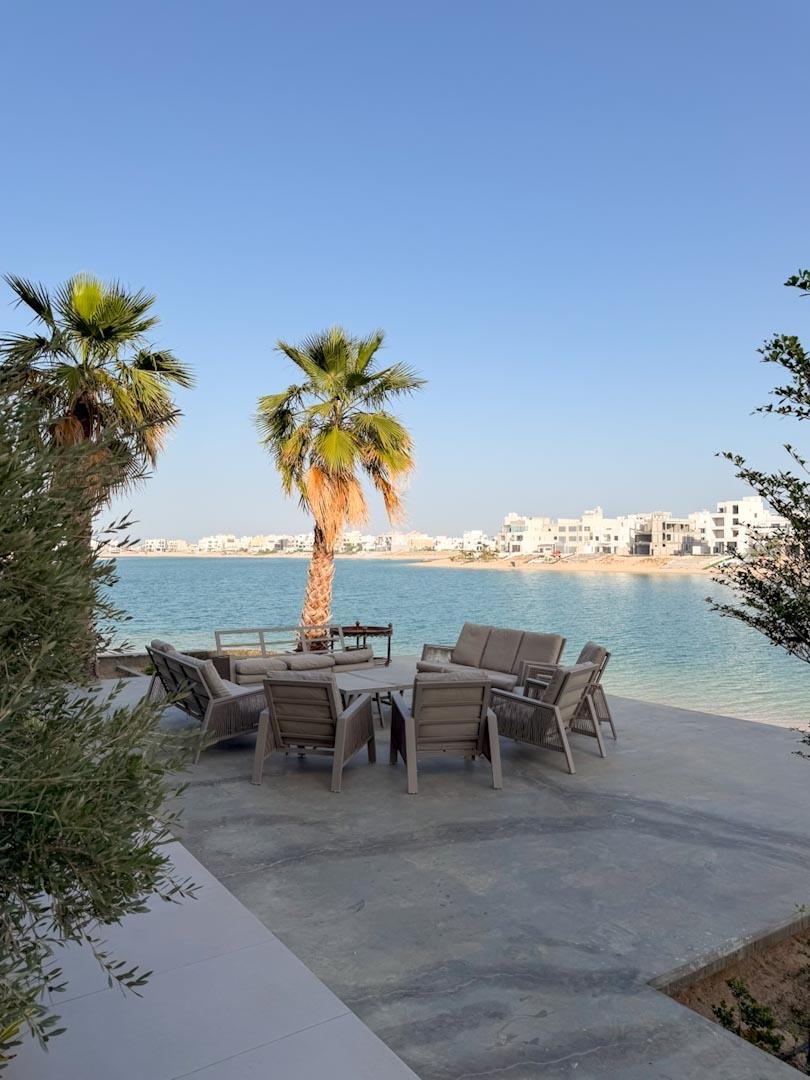 ( <i style='color:#B10622'> VVIP</i> ) REVIERA