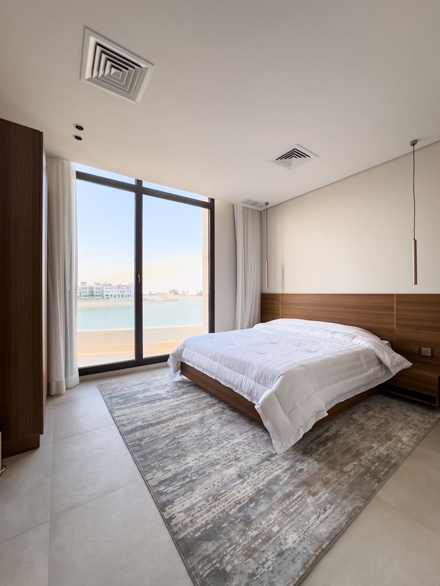 THE CURE  ( <i style='color:#B10622'>VVIP</i> )