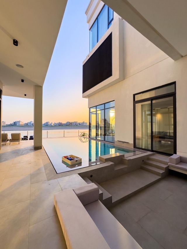 South Palms  ( <i style='color:#B10622'>VVIP</i> )