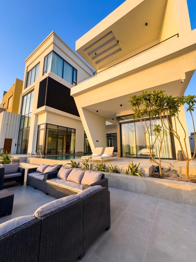 South Palms  ( <i style='color:#B10622'>VVIP</i> )