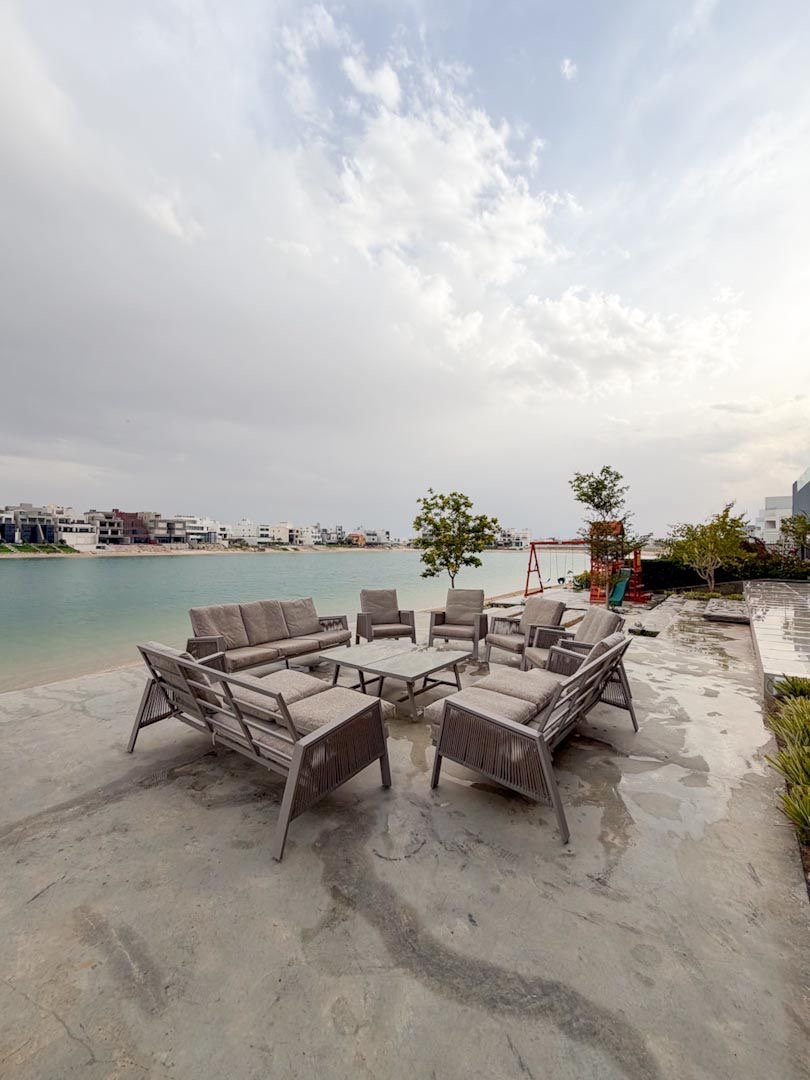 ( <i style='color:#B10622'> VVIP</i> ) REVIERA