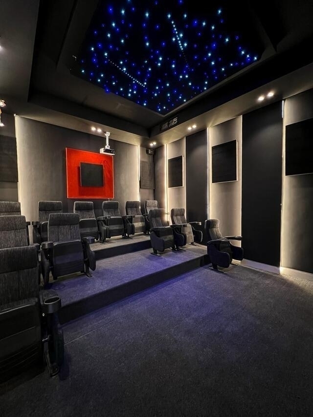 LAM CHALET   ( <i style='color:#B10622'> VVIP</i> )