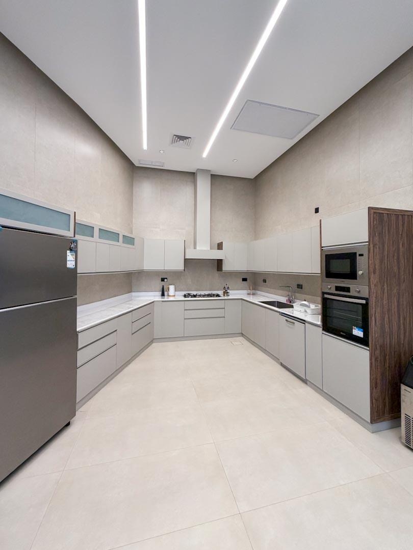 ( <i style='color:#B10622'> VVIP</i> )ZAYA